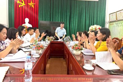 TRƯỜNG MẦM NON B NGHĨA HƯNG VINH DỰ ĐÓN ĐOÀN CÔNG TÁC CỦA THƯỜNG TRỰC ĐẢNG ỦY XÃ NGHĨA HƯNG