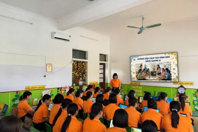 ĐẨY MẠNH ỨNG DỤNG KHOA HỌC CÔNG NGHỆ, ĐỔI MỚI SÁNG TẠO VÀ CHUYỂN ĐỔI SỐ TRONG TRƯỜNG MẦM NON NGHĨA THÁI