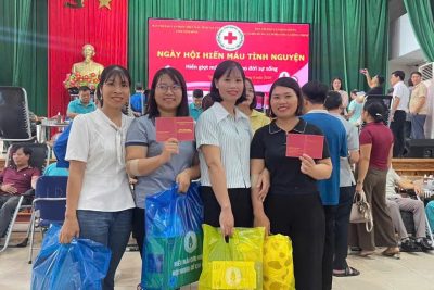 NGÀY HỘI HIẾN MÁU TÌNH NGUYỆN – HIẾN GIỌT MÁU ĐÀO, TRAO ĐỜI SỰ SỐNG
